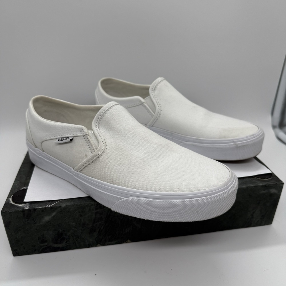 Vans Classic Slip On Shoes Womens 8.5 White Canvas Skate Sneakers Low Top
